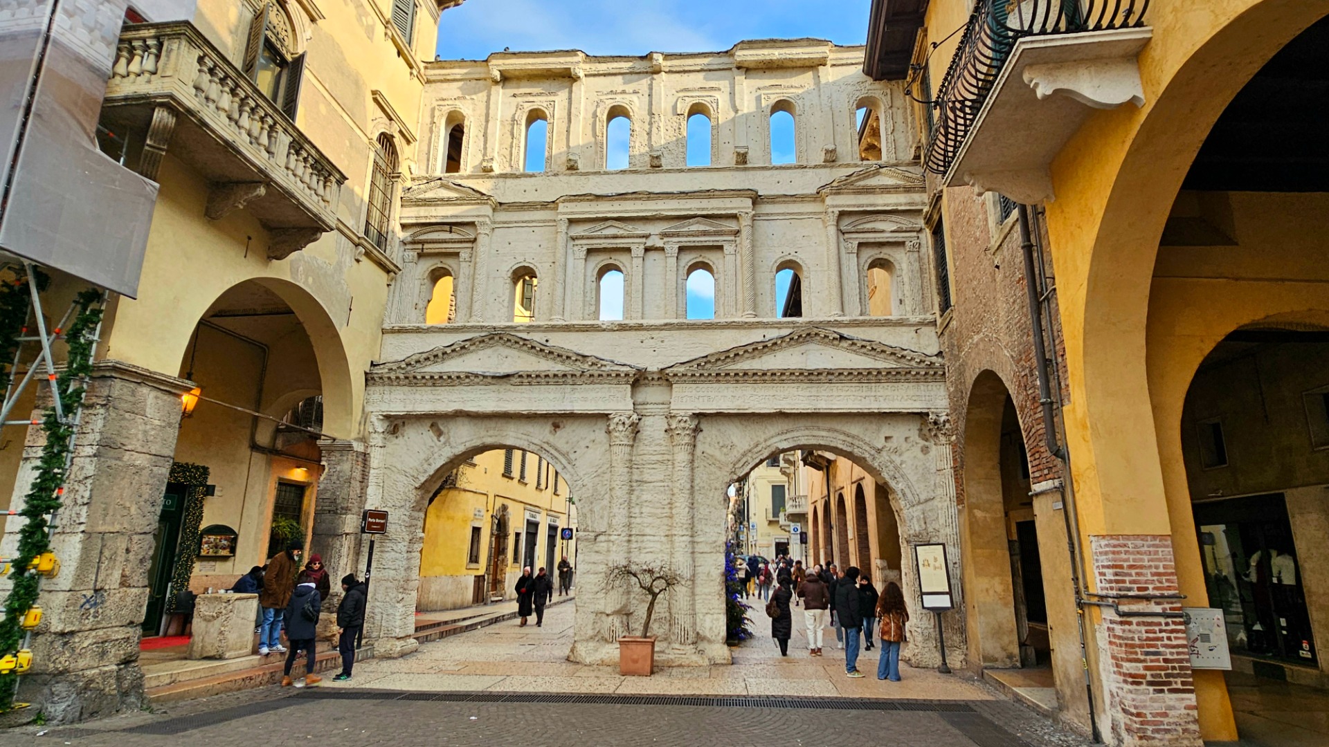 Verona, Porta Borsari