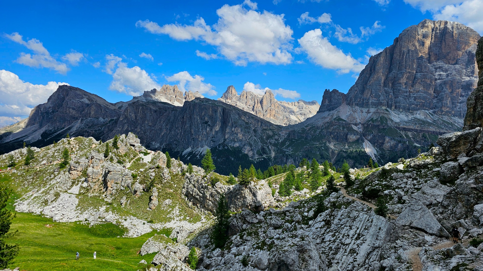 Dolomity, okolí Cinque Torri
