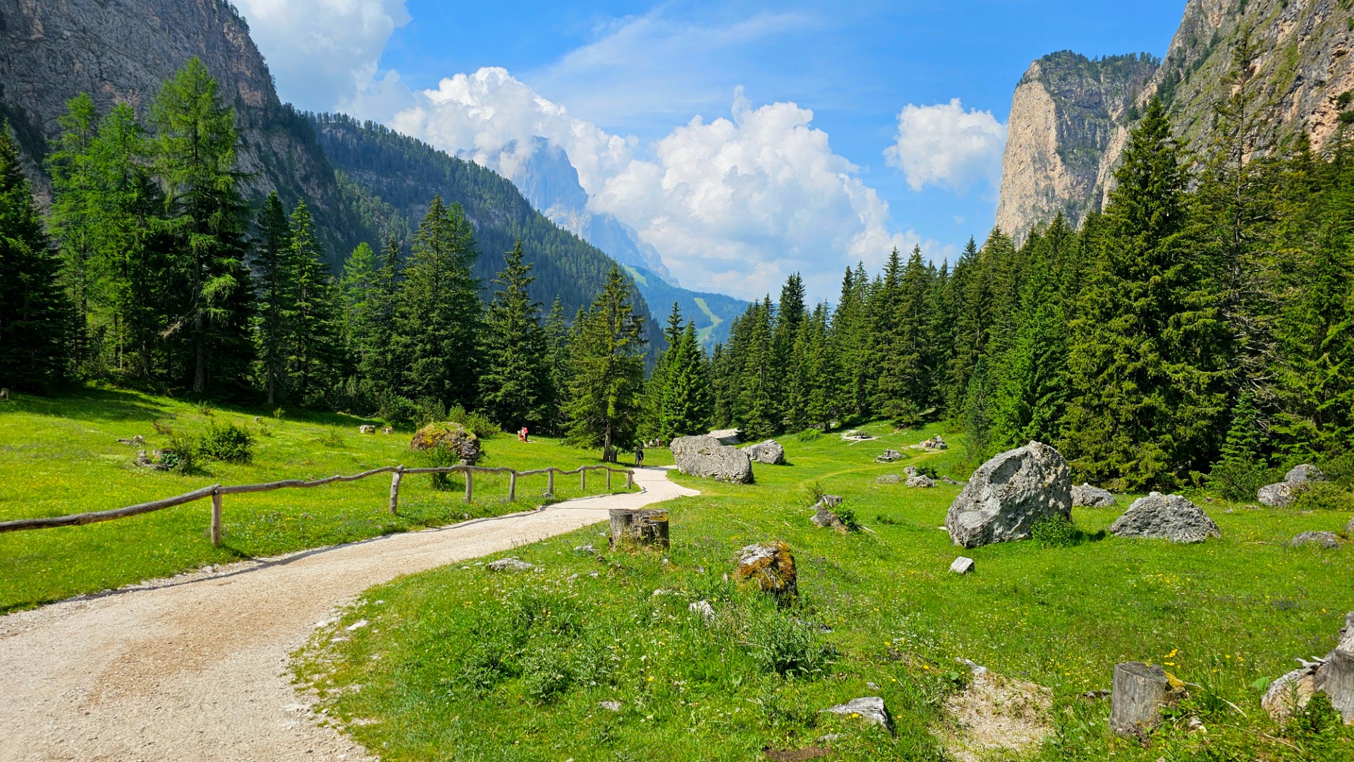 Dolomity, údolí Vallunga