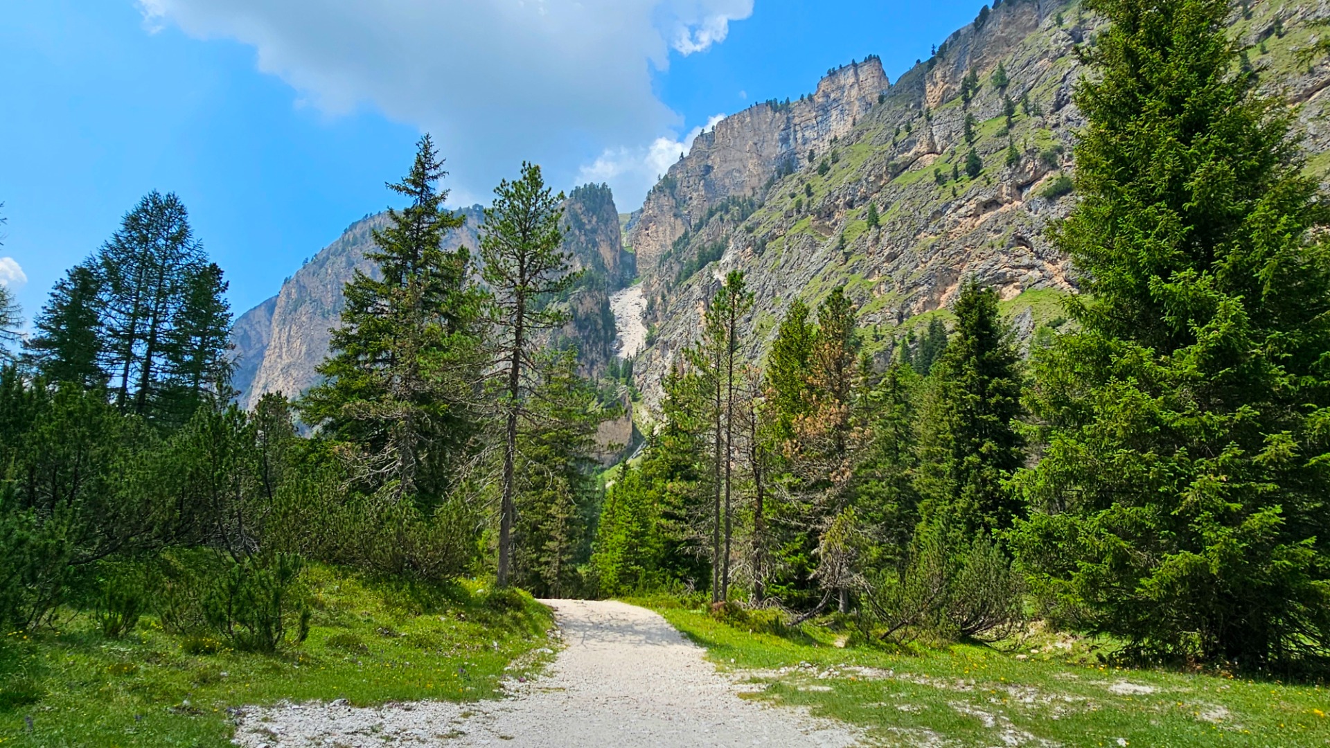 Dolomity, údolí Vallunga