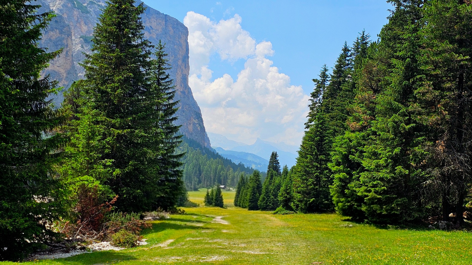 Dolomity, údolí Vallunga