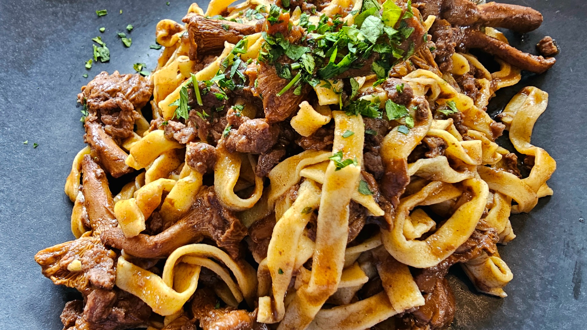 Dolomity, spezat de cervo, ragú z jelena